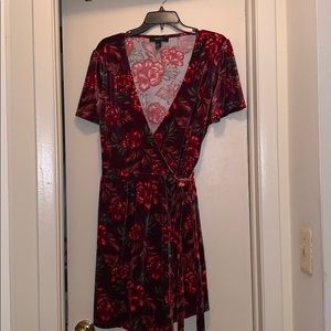 Forever 21 plus side tie velvet dress